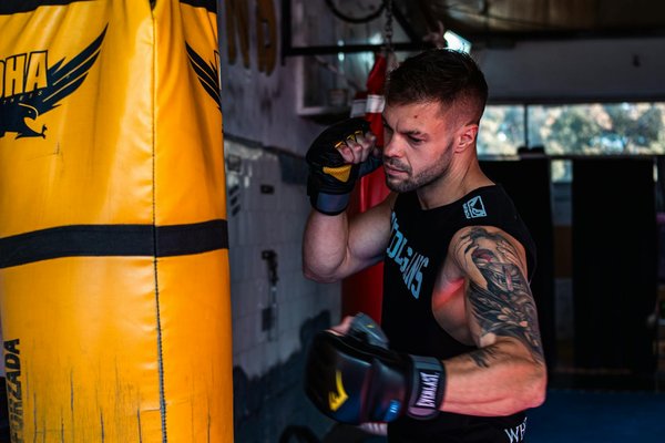 Ramp Up Your Performance: Enhancing Stamina for UK Basketball Athletes with Potent Interval Training Methods